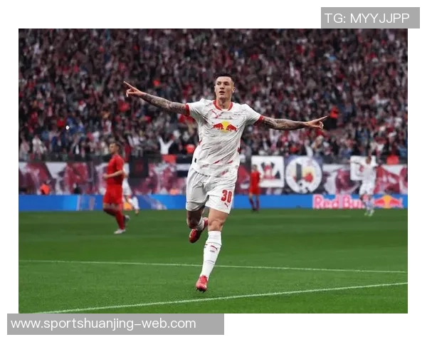 弗拉霍维奇欧冠赛场火力全开晒庆祝照继续向前冲刺